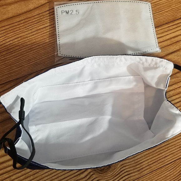 Mens Denver Broncos mask with removable filters - Picture 2 of 3